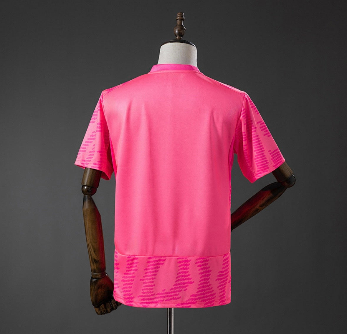Maillot Portugal avant match 2026 rose