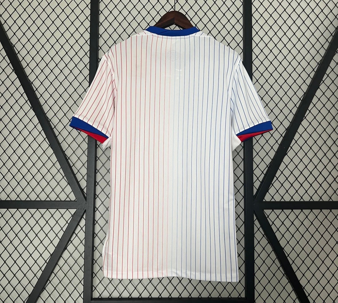 Maillot France extérieur 2024